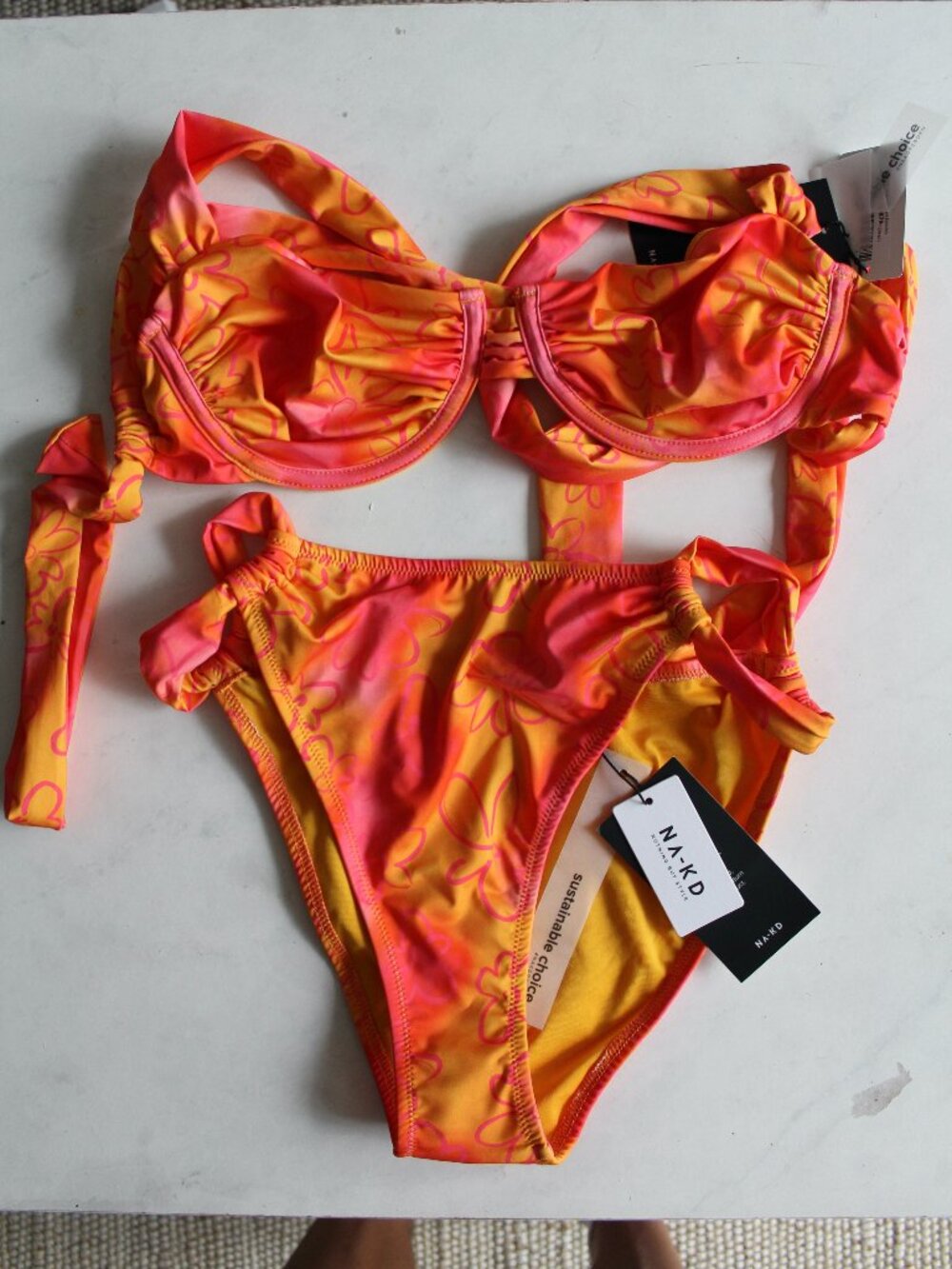 NA-KD Triangle Underwire Bikini Top & High Leg Briefs Set